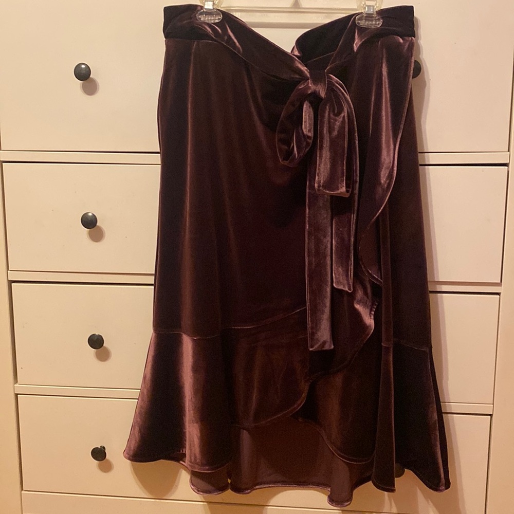 GAP XL purple velour skirt